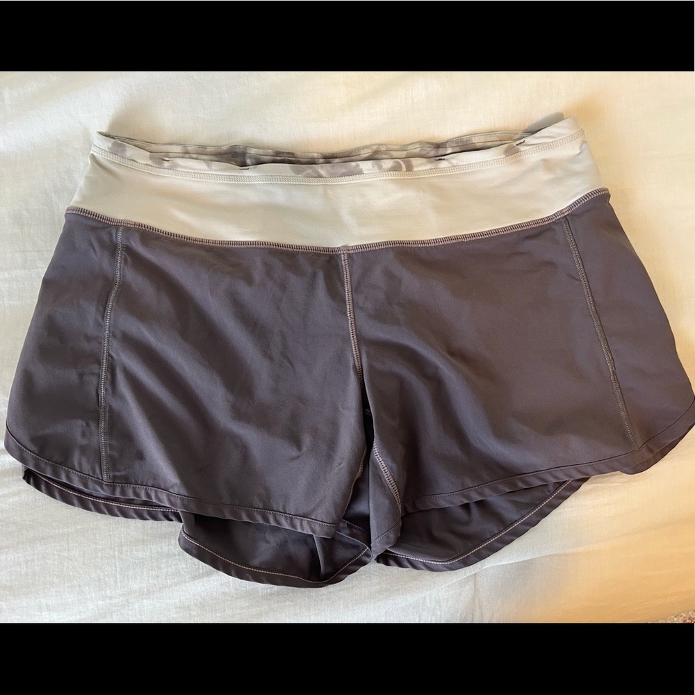 Lululemon shorts size 6